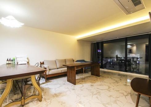 Hotel Elephant Shower Jinju Εξωτερικό φωτογραφία